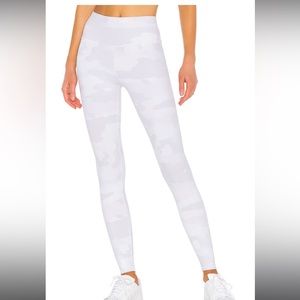 Brand new with tag Alo high waist Vapor white camouflage leggings